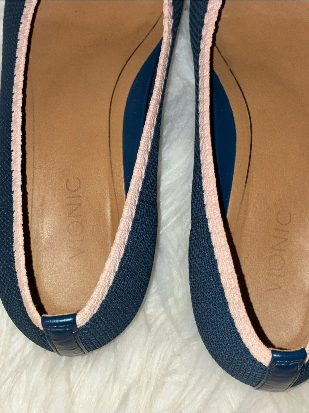 Vionic classic pointed